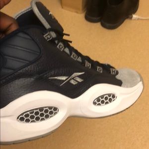 Size9Iversons brandnew 100$ I will not sell on app